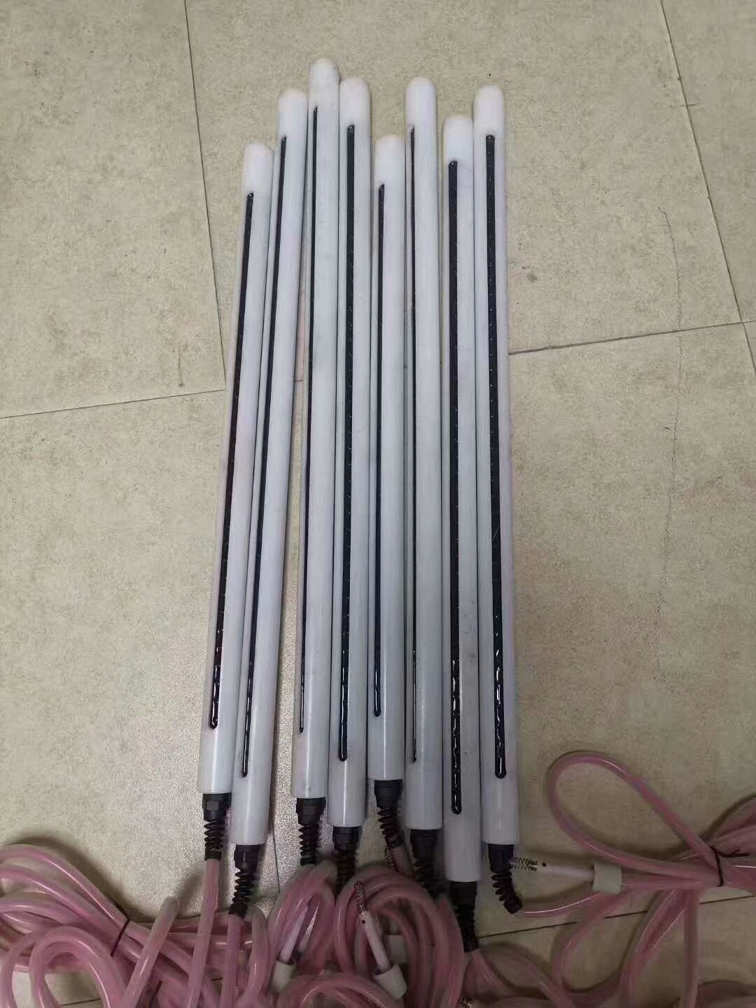 熔噴布靜電駐極機(jī)